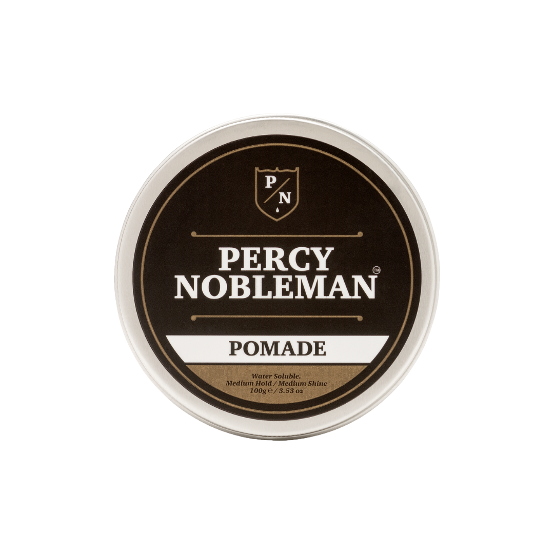 Hármótunarvara frá Percy Nobleman. Einstök vatnsbyggð formúla sem best er að nota í rakt hár áður en það er greitt á sinn stað. 100 ml.